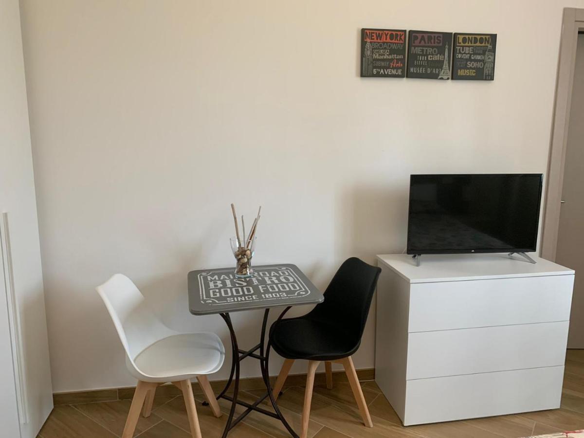 B&B A Casa Della Nonna 帕埃斯图姆 外观 照片
